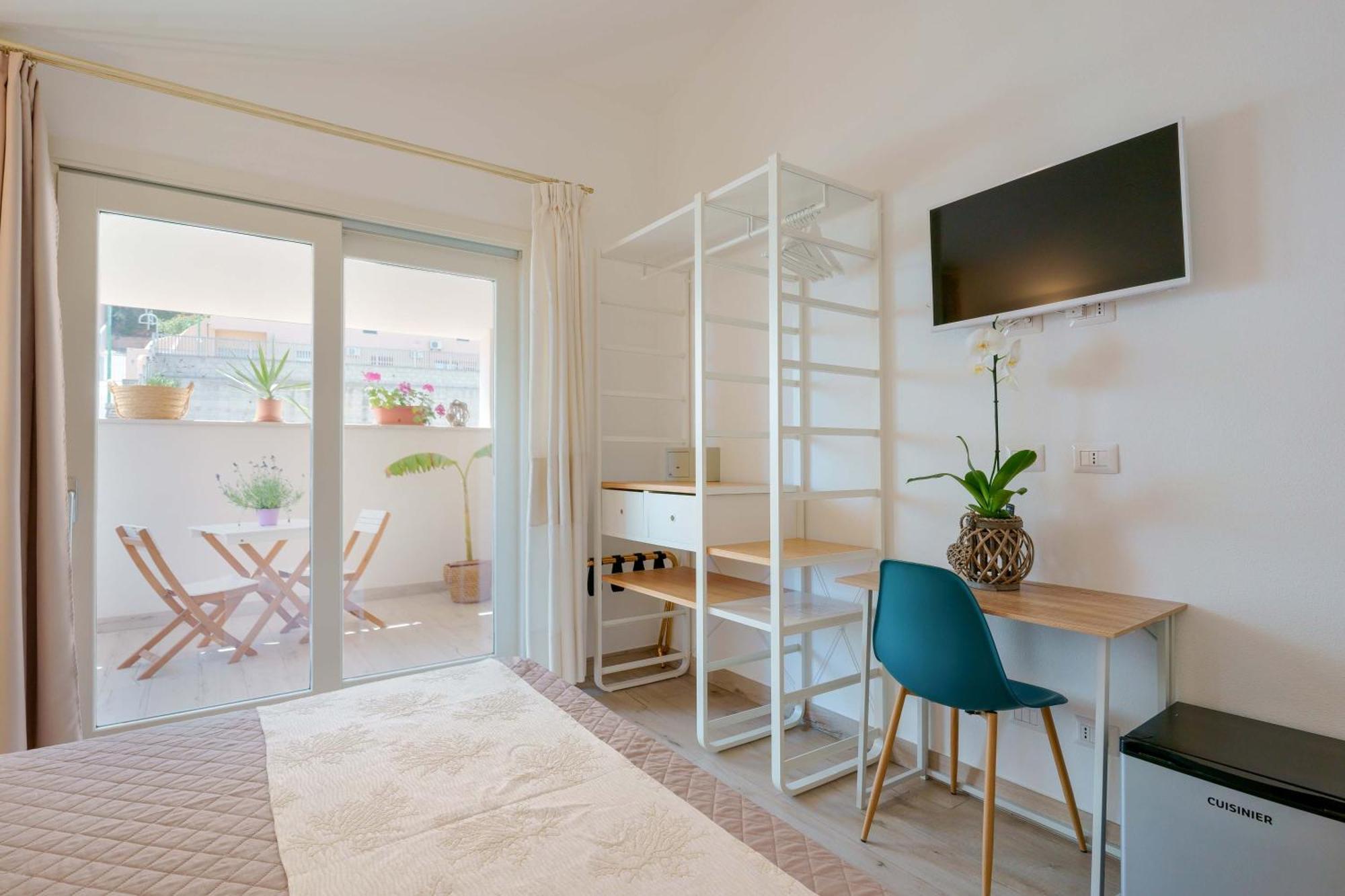 Domo Green House Villasimius Exterior foto